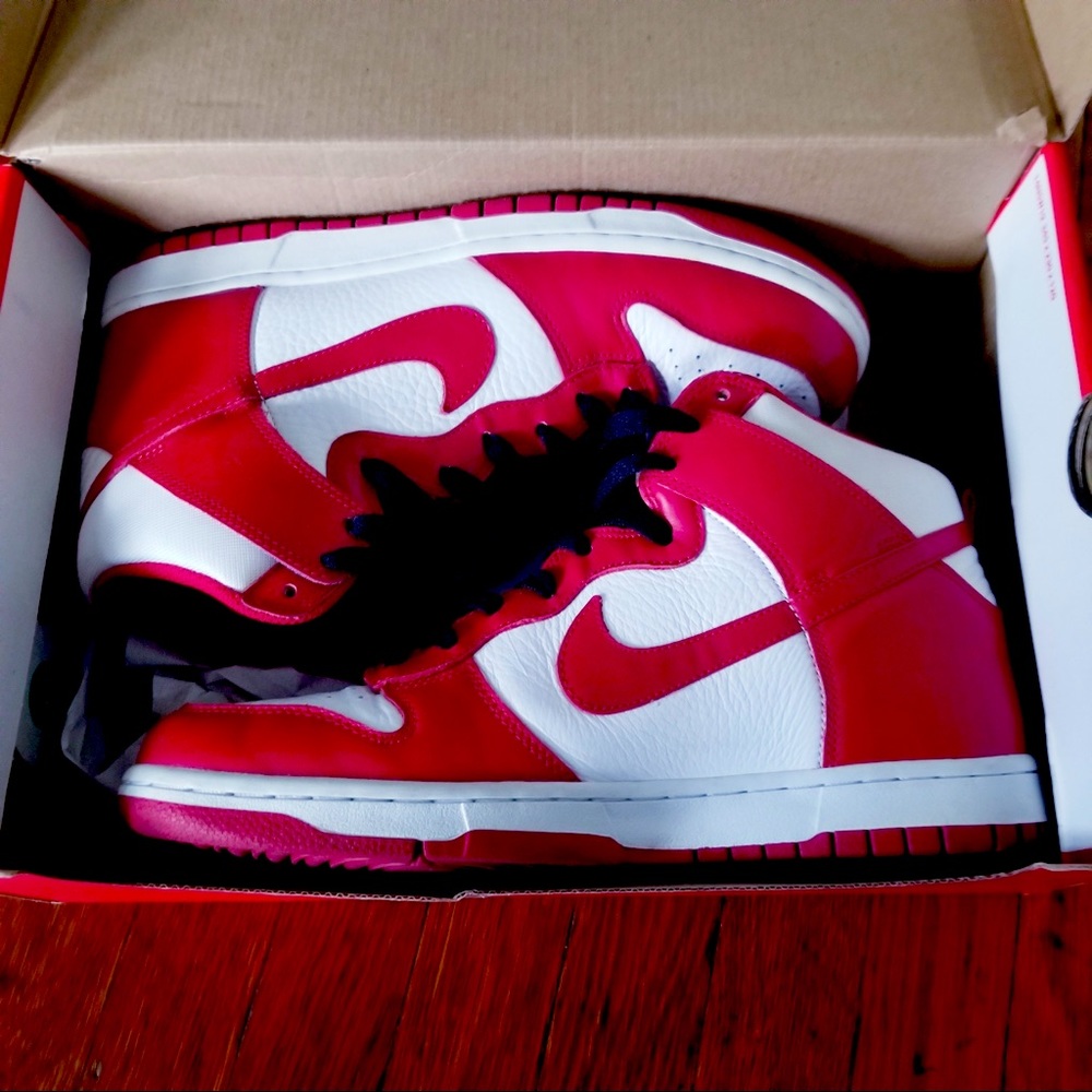 Nike Dunk High “White Varsity Red”